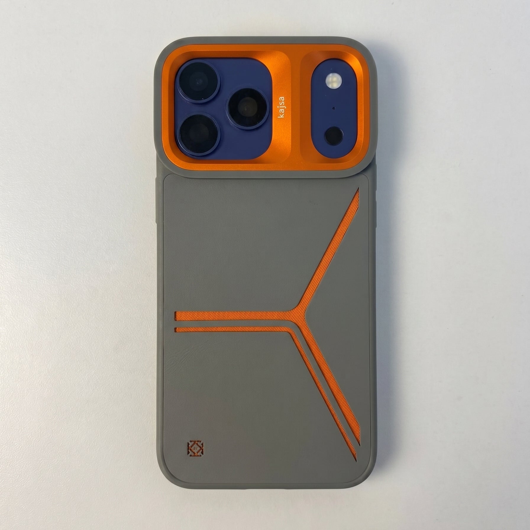 Kajsa phone case