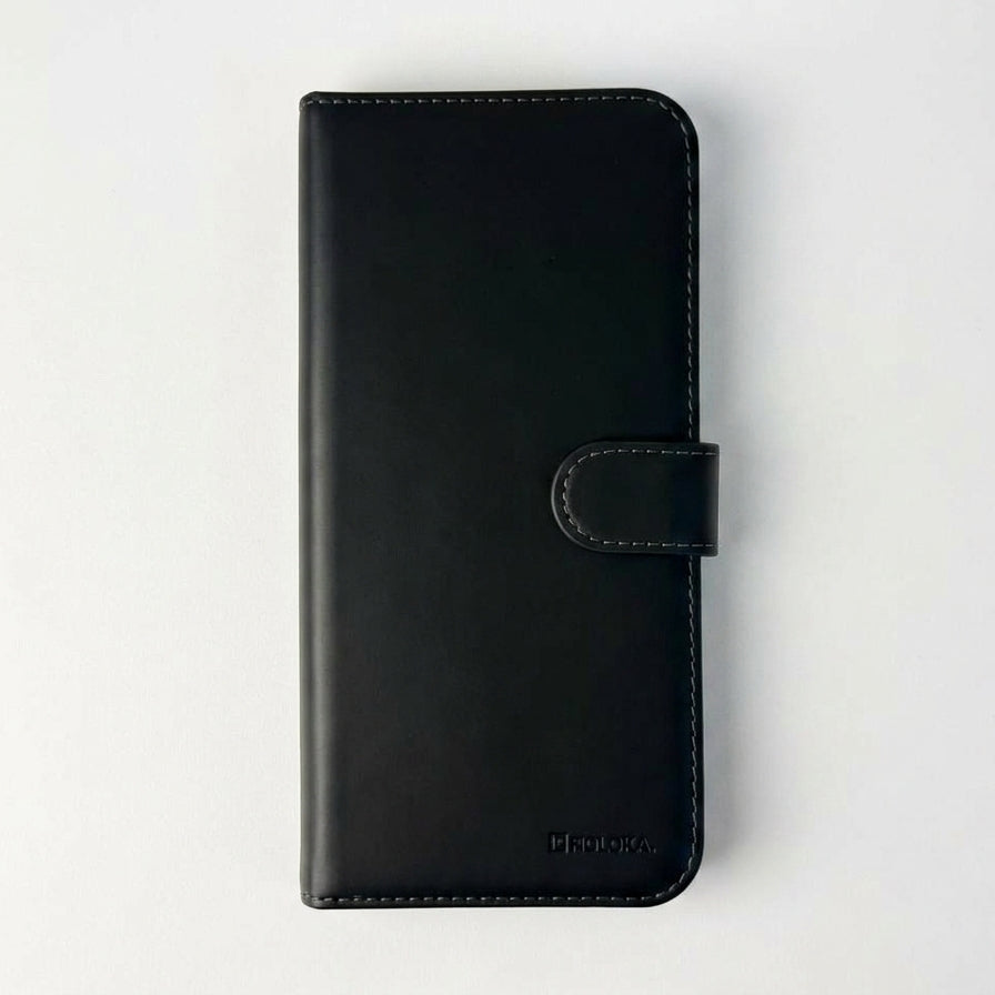 Front and back cover with an internal wallet